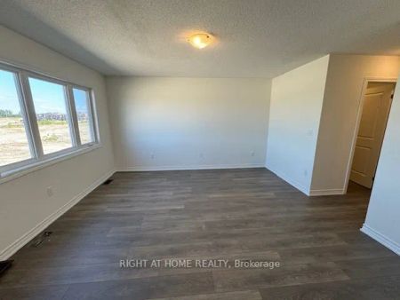 Property For Lease | S9299754 - Photo 5