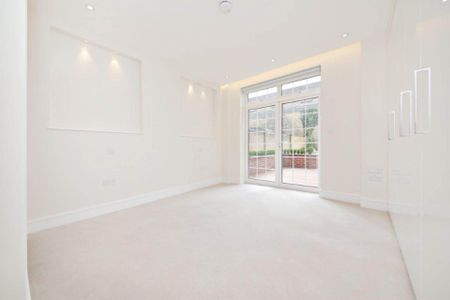 2 bed flat to rent - Photo 3