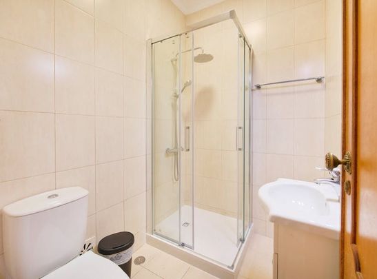 Alameda das Linhas de Torres, Lisbon, Lisbon 1750-248 - Photo 1