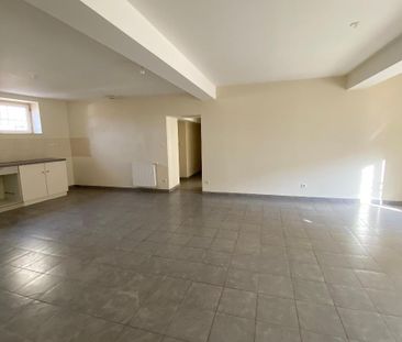 Location Appartement 4 pièces 108m² VALENCE 26000 - Photo 3