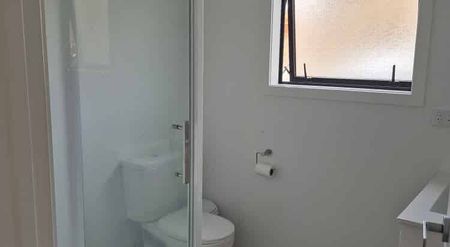 Hidden 2 bedroom Gem! - Photo 2