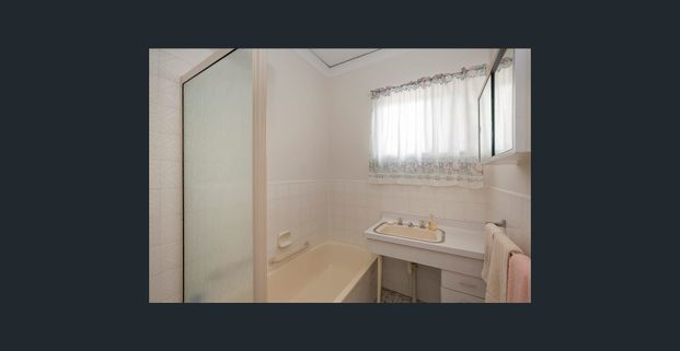 NEAT AS A PIN ! TWO BEDROOM UNIT IN GREAT LOCATION! - Photo 1