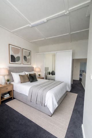 Unique Central Living – 2 Bedroom Apartment Above Café Dominion Rd - Photo 4