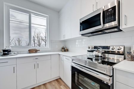 5030 84 Ave NE, Calgary - Photo 3