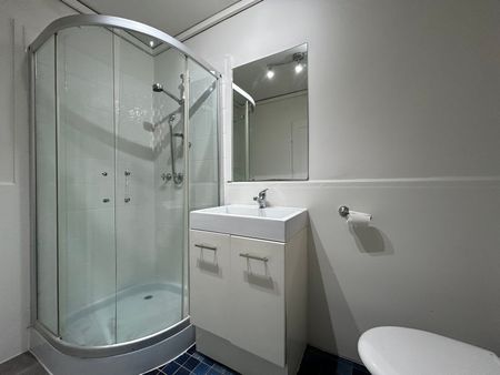 1/696 Plenty Road, Reservoir VIC 3073 - Photo 2