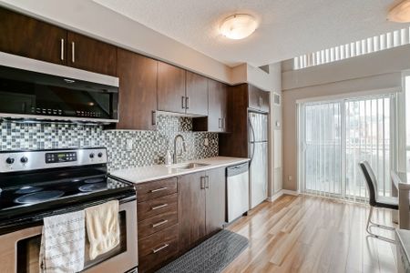 For Lease - 215 Queen Street Unit# 208, Brampton, Ontario - Photo 3