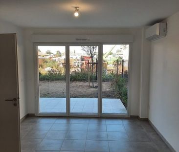 T2 AVEC TERRASSE+JARDIN+PARKING - Photo 1