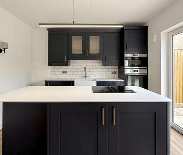 3 bedroom detached house to rent - Photo 4