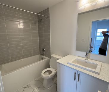 For Lease - 17 Lytham Green Circle Unit# 26, Newmarket, Ontario - Photo 6