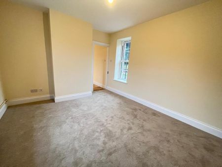 3 bedroom detached house to rent - Photo 2