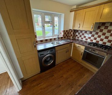 2 bedroom end of terrace house to rent - Photo 5