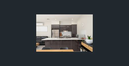Immaculate Three Bedroom Unit - Photo 5