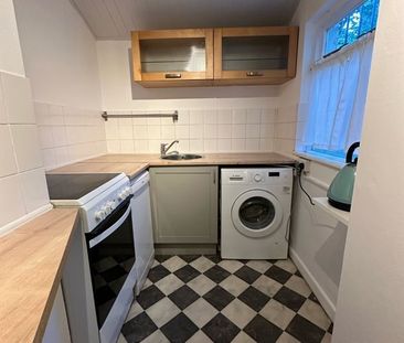 Studio Flat, Holland Road, BN3 - Photo 6