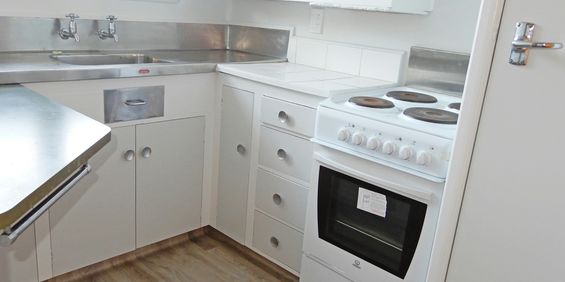 NORTH END BEDSIT - Photo 3