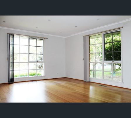 13 Ford Street, Ringwood, Vic 3134 - Photo 1