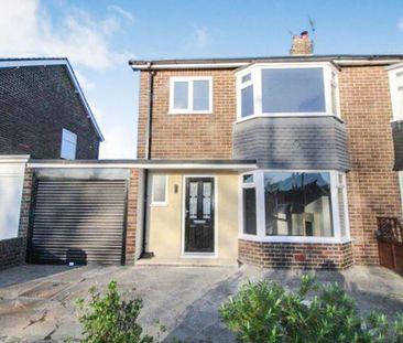 3 bedroom semi-detached house to rent - Photo 4