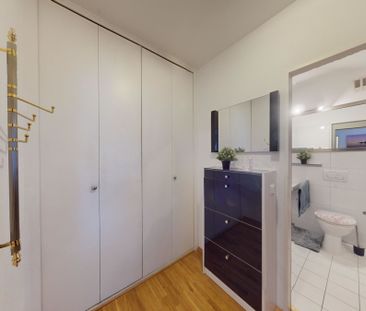 Unterrath: Gemütliche 2 Zimmer-Wohnung mit Einbauküche, Balkon und ... - Photo 6