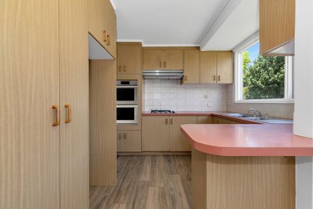 Versatile. Convenient. Groups welcome. - Photo 4