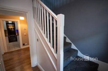 2 bedroom apartment to rent - Photo 4