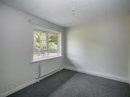 126a Belvoir Drive, Belvoir Park, Belfast, BT8 7DT - Photo 2