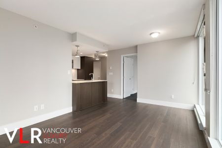 Condo in Vancouver West Side, BC - Photo 3
