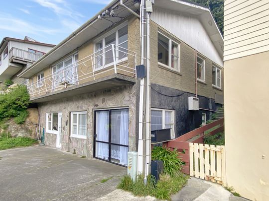 Happy Valley - Two Bedrooms & close to the Beach! - Photo 1