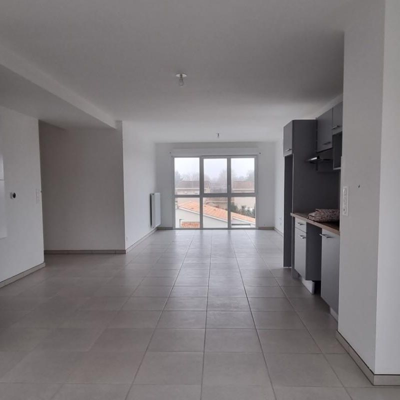 Location Appartement 3 pièces 78m² CARIGNAN DE BORDEAUX 33360 - Photo 1