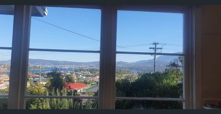 Fully furnished 3brm house Beautiful views close to Lindisfarne village! Available End of February 2025 - Photo 2