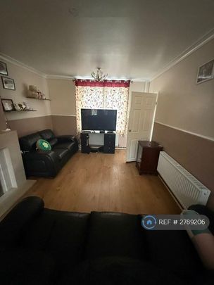 3 bedroom terraced house to rent - Photo 1