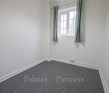 2 bedroom terraced house to rent - Photo 6