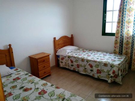 2 Bedroom house for rental in Guia de Isora - Photo 3