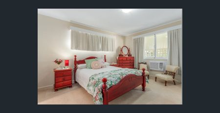 Walk to Riverlink, Walk to Rail and Bus at Door. - Photo 4