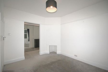 2 bedroom maisonette to rent - Photo 5