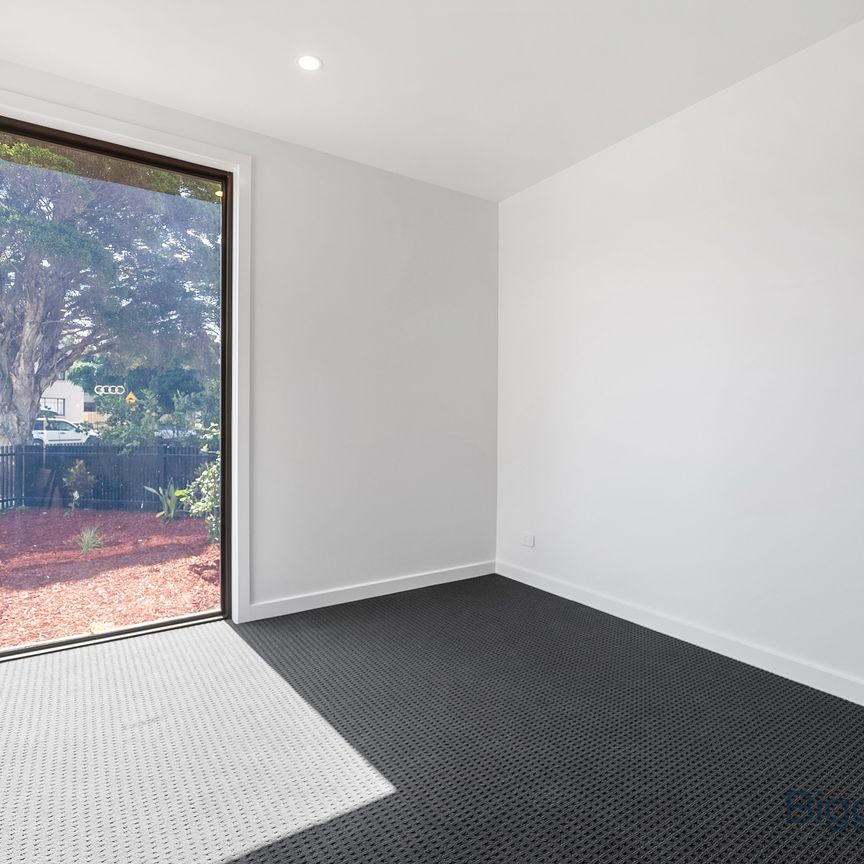 UNDER APPLICATION - SPACIOUS FAMILY HOME - Photo 1
