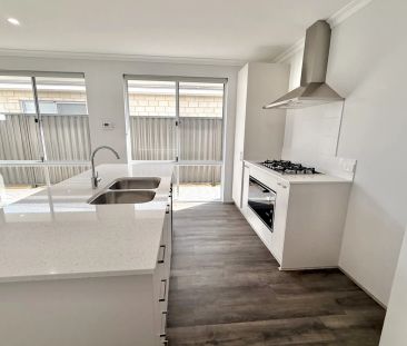 Brand New 3x2 Home in Sought-After Madora Bay - Photo 5