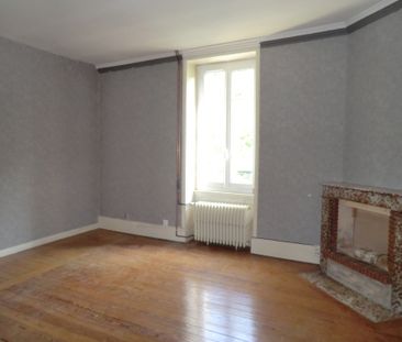 Location Appartement 4 pièces 88m² CHALON SUR SAONE 71100 - Photo 1
