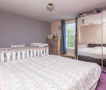 2 bedroom terraced house to rent - Photo 4