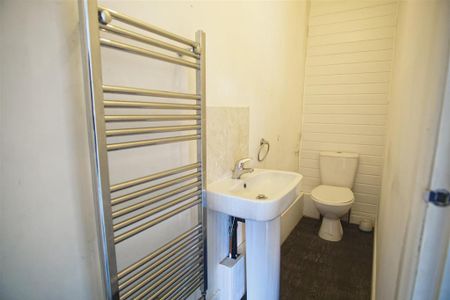 2 bedroom terraced house to rent - Photo 5