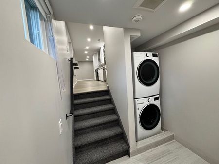 For Lease - 4425 Curia Crescent Unit# Lower, Mississauga, Ontario - Photo 2