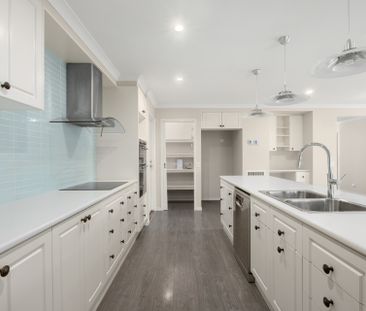 Spacious Four-bedroom Home In Quiet Thurgoona Estate - Photo 3