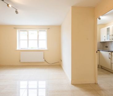 2 Bed Flat, Colgate House, SE8 - Photo 1