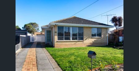 Renovated Family Home - Photo 2