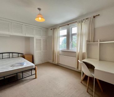 4 bedroom terraced house to rent - Photo 6