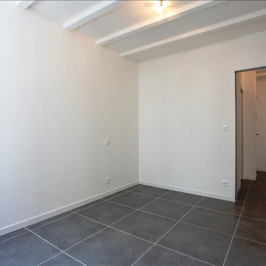 Appartement 2 pièces 46m2 MARSEILLE 6EME 770 euros - Photo 1