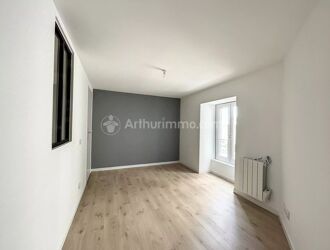 Location Appartement 2 pièces 45 m2 à Clermont-Ferrand - Photo 3