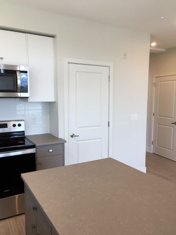 CINEMA APTS - 512A - C512A - Photo 3