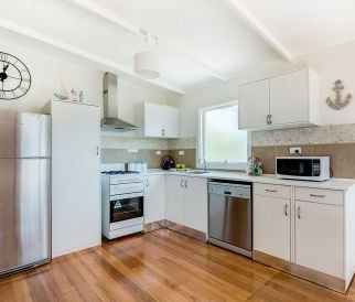 A Charming Peninsula Retreat - Photo 6