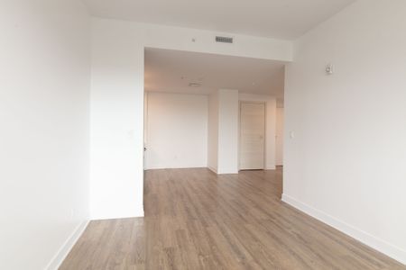 30 Saint-Joseph Est - Photo 2