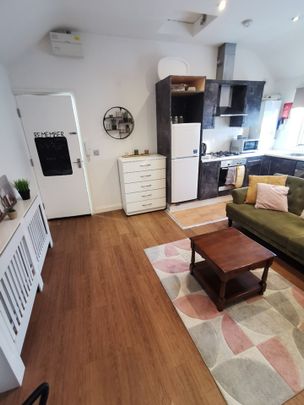 1 Bed Flat, Ashton Road, LU1 - Photo 1