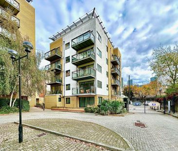 3 bedroom flat to rent - Photo 4